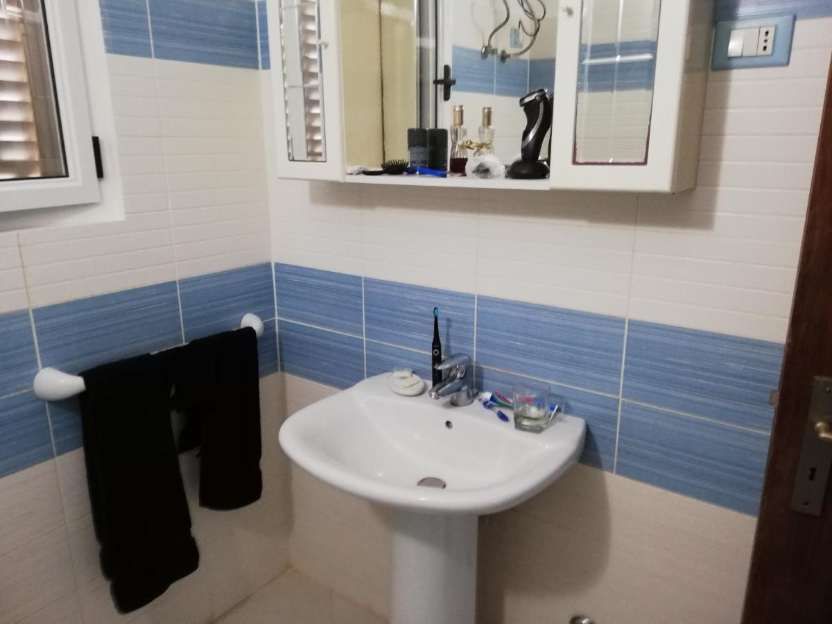 Adult Only Beachfront 2 Bedroom Apartment Santa Maria Airport Pick Up, Aircon, Unlimited Wifi Ideal For Remote Working And Long Stay Exterior foto
