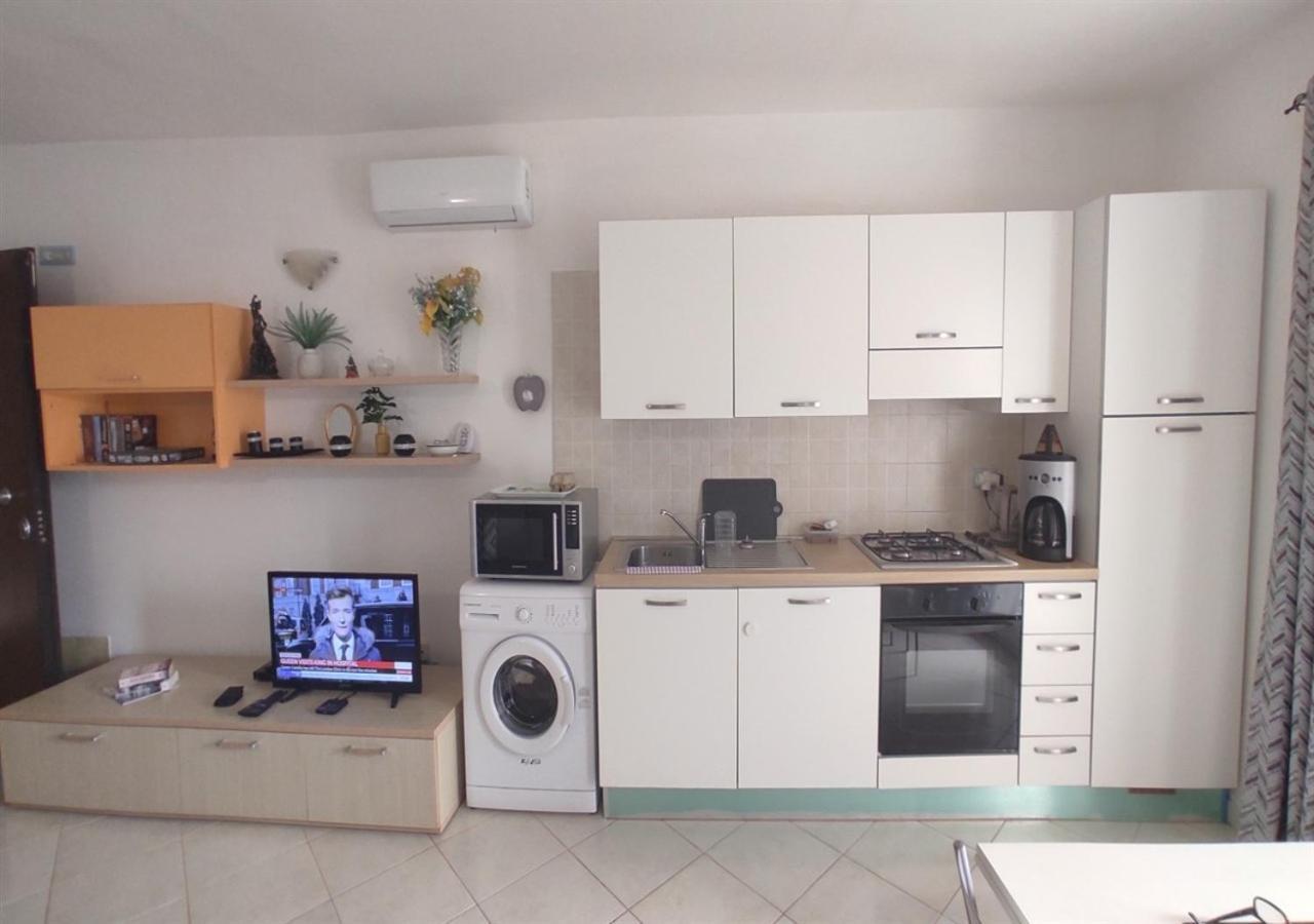 Adult Only Beachfront 2 Bedroom Apartment Santa Maria Airport Pick Up, Aircon, Unlimited Wifi Ideal For Remote Working And Long Stay Exterior foto